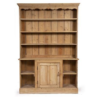 Lot 631 - A VICTORIAN PINE DRESSER