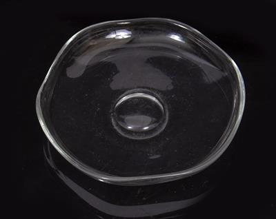 Lot 679 - A SCANDINAVIAN GLASS DISH