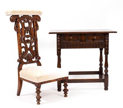 Lot 738 - AN ITALIAN WALNUT PRIE DIEU CHAIR