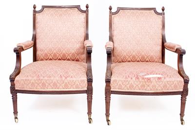 Lot 778 - A PAIR OF EARLY 20TH CENTURY FRENCH STYLE WALNUT OPEN ARMCHAIRS