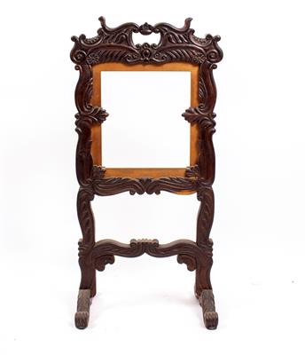 Lot 790 - AN ORIENTAL HARDWOOD POSSIBLY PADOUK CARVED ADJUSTABLE SCREEN