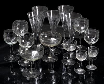 Lot 795 - A COLLECTION OF 1940'S AND 1950'S CZECHOSLOVAKIAN LATTICE VINE ETCHED GLASSWARE