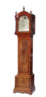 Lot 50 - A GEORGE III MAHOGANY EIGHT DAY LONGCASE CLOCK the 11 ¾ silvered break arch Roman dial with Arabic"