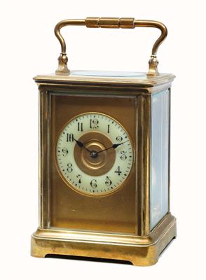 Lot 66 - A LATE 19TH CENTURY FRENCH BRASS CARRIAGE CLOCK