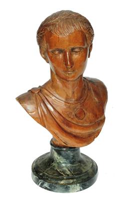 Lot 94 - A GRAND TOUR STYLE CARVED WOODEN BUST