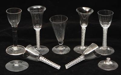 Lot 111 - AN 18TH CENTURY CORDIAL GLASS