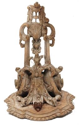 Lot 143 - A 19TH CENTURY CARVED WOODEN WALL BRACKET
