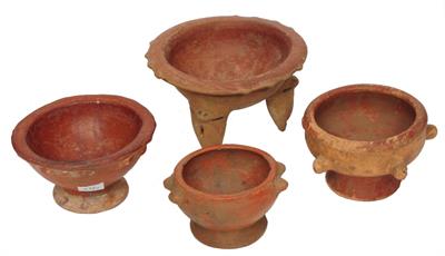 Lot 346 - A GROUP OF FOUR COSTA RICA TERRACOTTA BOWLS