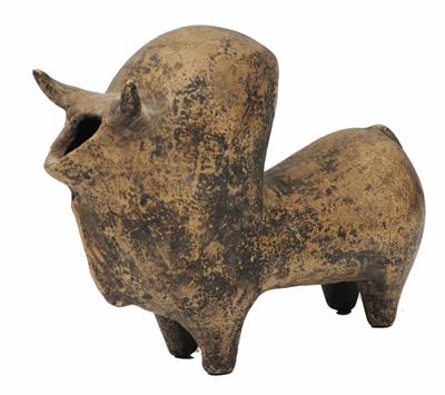 Lot 442 - A BRITISH MUSEUM REPLICA AMLASH POTTERY MODEL of a bull