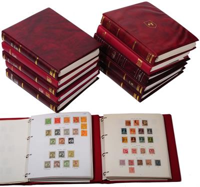 Lot 705 - STAMPS: A COLLECTION OF AUSTRALIAN STAMPS Victoria to 2012