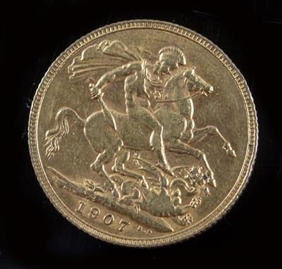 Lot 7 - AN EDWARD VII SOVEREIGN