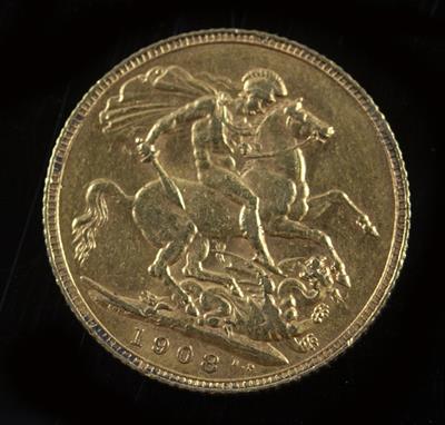 Lot 8 - AN EDWARD VII SOVEREIGN