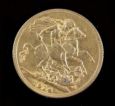 Lot 9 - A GEORGE V SOVEREIGN