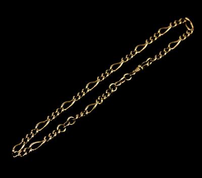Lot 16 - A VICTORIAN 9CT YELLOW GOLD WATCH CHAIN