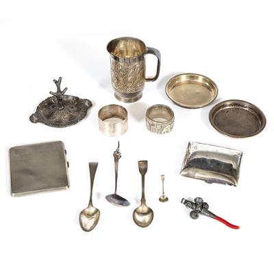 Lot 19 - A COLLECTION OF SILVER AND WHITE METAL WARES