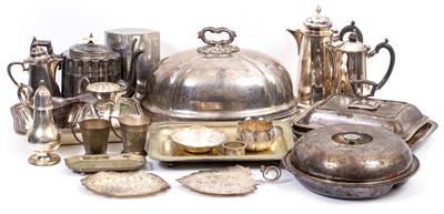 Lot 37 - A COLLECTION OF SILVER PLATED AND EPNS WARES