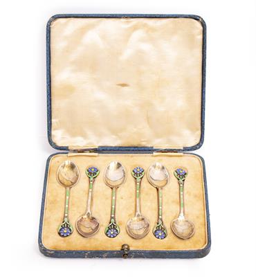 Lot 67 - A CASED SET OF SIX MAPPING & WEBB TEA SPOONS