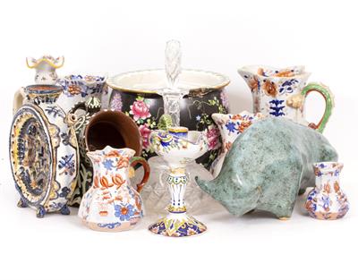 Lot 93 - A QUANTITY OF CERAMICS