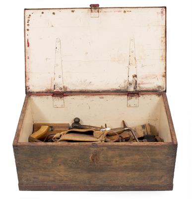 Lot 135 - A VINTAGE PAINTED TOOL BOX