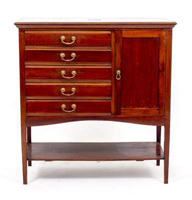 Lot 170 - AN EDWARDIAN MAHOGANY MUSIC CABINET