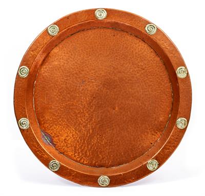 Lot 194 - A HUGH WALLACE ARTS AND CRAFTS COPPER TRAY