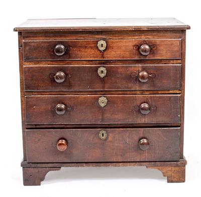 Lot 249 - A GEORGE III MAHOGANY SMALL CHEST OF DRAWERS