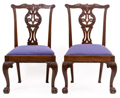 Lot 286 - A PAIR OF MAHOGANY CHIPPENDALE STYLE DINING CHAIRS