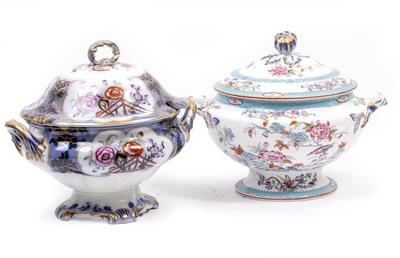 Lot 316 - A VICTORIAN NEW STONE POTTERY TUREEN