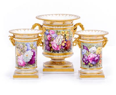 Lot 330 - A NEAR SET OF THREE WORCESTER BARR