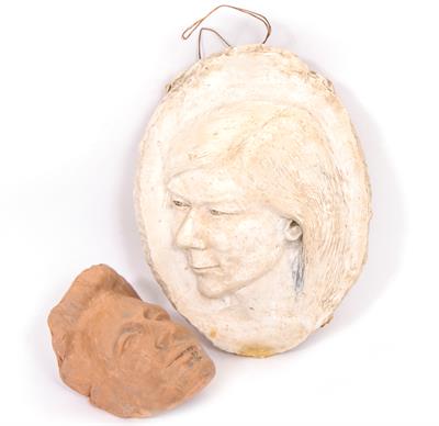Lot 363 - A MOULDED PLASTER FEMALE PORTRAIT RELIEF