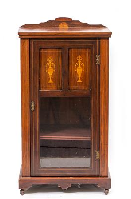 Lot 445 - A VICTORIAN MAHOGANY CHIFFONIER