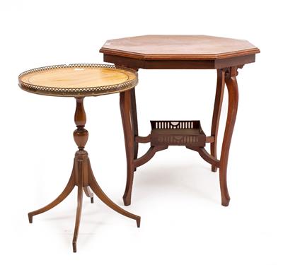 Lot 460 - AN EARLY 20TH CENTURY MAHOGANY OCTAGONAL CENTRE TABLE