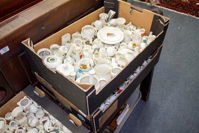Lot 464 - A LARGE COLLECTION OF GOSS CRESTED CHINA