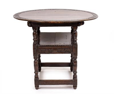 Lot 471 - A JACOBEAN STYLE OAK MONKS SEAT