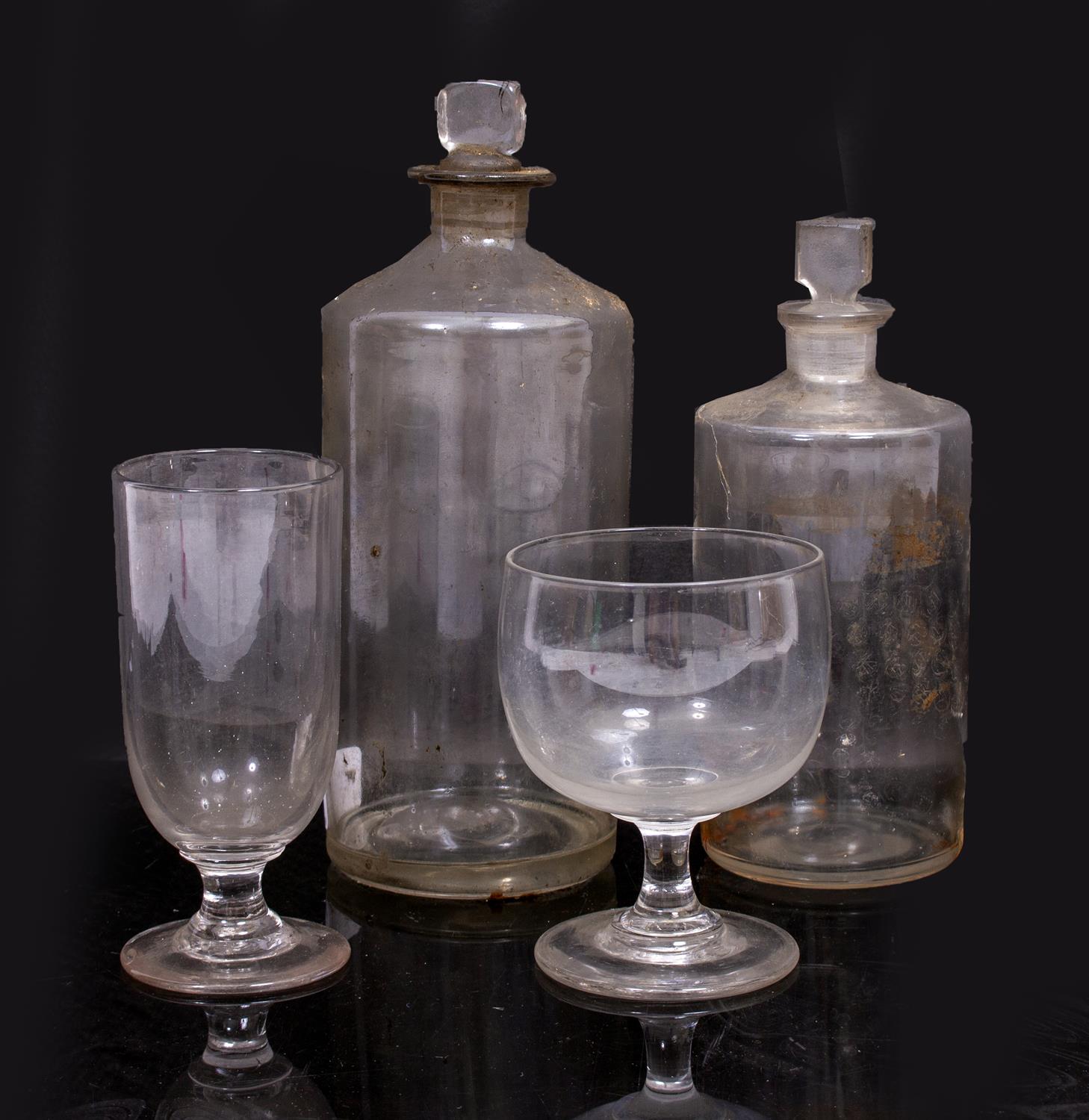 Lot 501 - TWO 19TH CENTURY GLASS APOTHECARY JARS