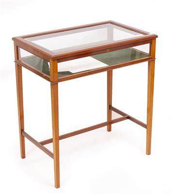 Lot 505 - A LATE 20TH CENTURY MAHOGANY FRAMED BIJOUTERIE TABLE