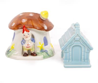Lot 524 - A WADE POTTERY PROTOTYPE TOADSTOOL MONEY BOX