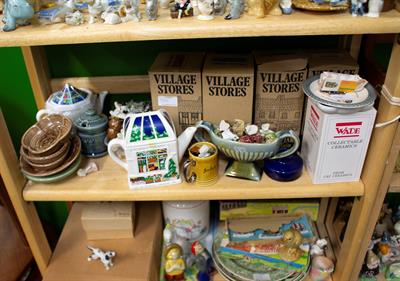 Lot 526 - A VERY LARGE COLLECTION OF WADE POTTERY FIGURES