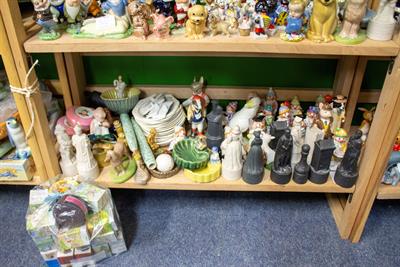 Lot 526 - A VERY LARGE COLLECTION OF WADE POTTERY FIGURES