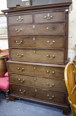 Lot 538 - A GEORGIAN MAHOGANY CHEST ON CHEST