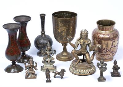 Lot 113 - Quantity of Eastern metalware