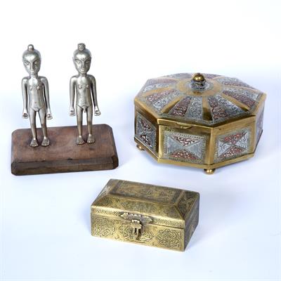 Lot 140 - Collection of metalware