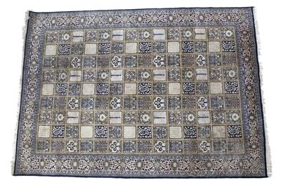 Lot 310 - Indian silk rug