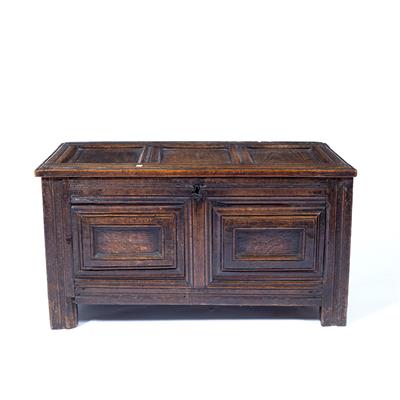 Lot 354 - Oak coffer