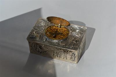 Lot 401 - Silver cased singing bird automaton box