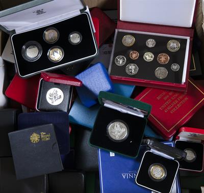 Lot 460 - Large collection of UK Royal Mint proof coinage