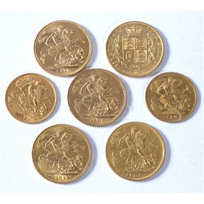 Lot 471 - Five UK gold sovereigns