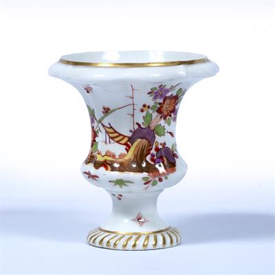 Lot 512 - Meissen miniature vase