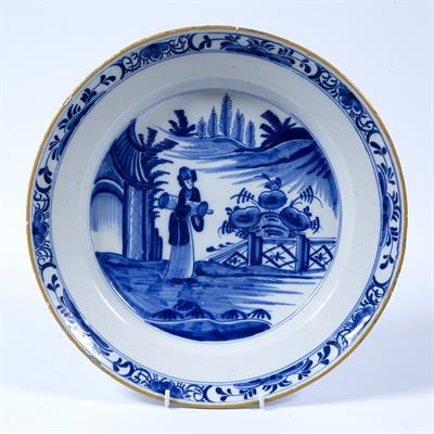 Lot 555 - Dutch Delft dish