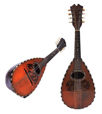 Lot 118 - A MANDOLIN